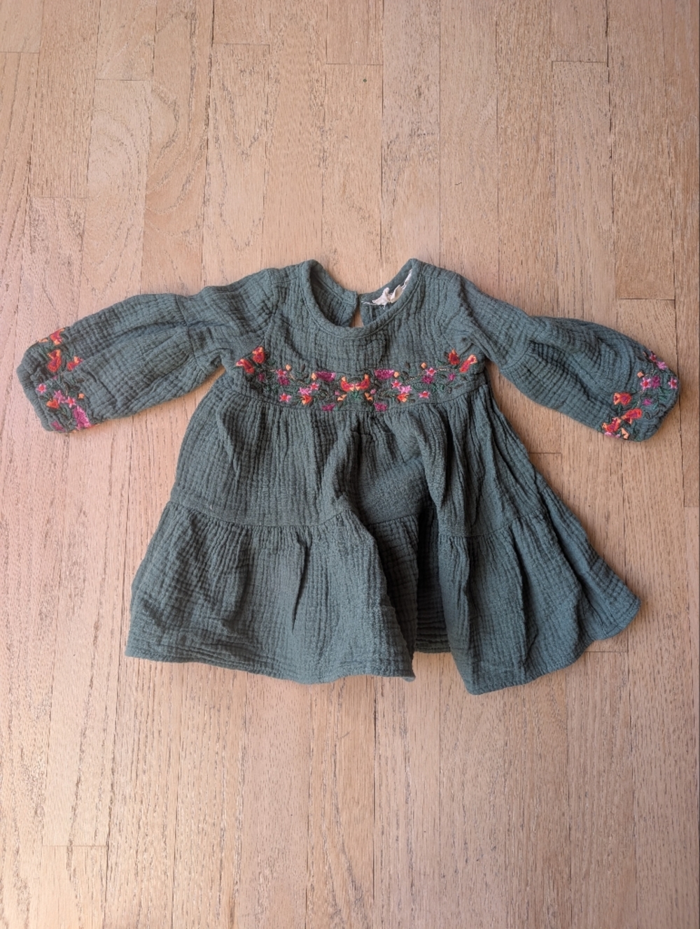 Embroidered Dark Green Long-Sleeve Girls Dress